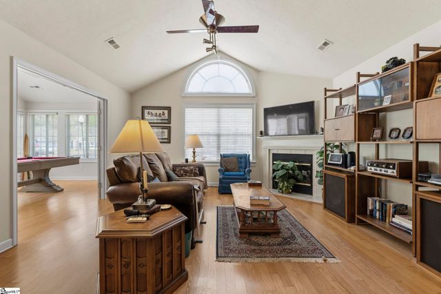 67 Fudora Circle, Simpsonville, SC 29681