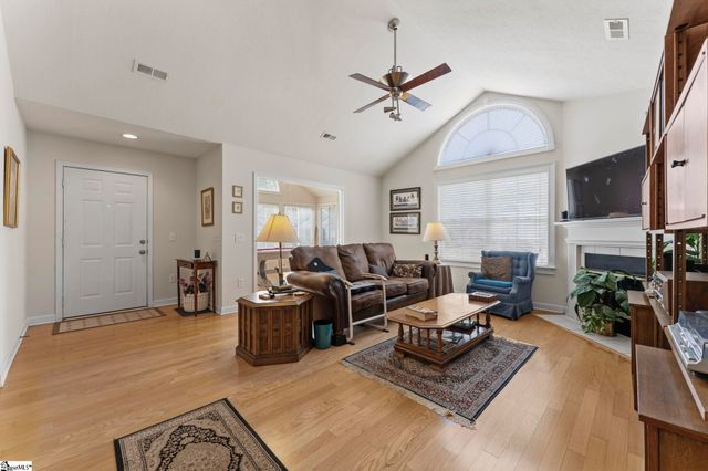 67 Fudora Circle, Simpsonville, SC 29681