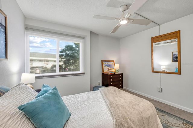 101 LOUELLA LANE 5, Nokomis, FL 34275