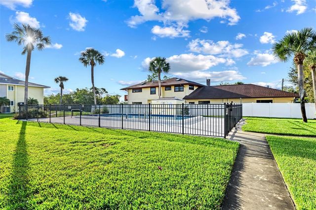 101 LOUELLA LANE 5, Nokomis, FL 34275