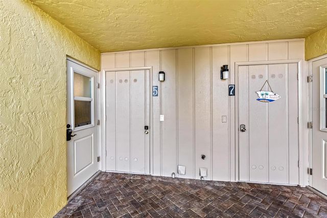 101 LOUELLA LANE 5, Nokomis, FL 34275