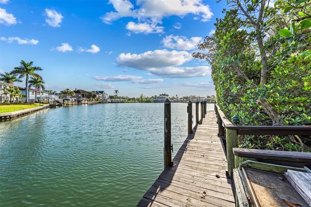 101 LOUELLA LANE 5, Nokomis, FL 34275