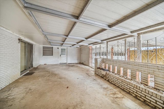 2101 Belvedere Drive, Baytown, TX 77520