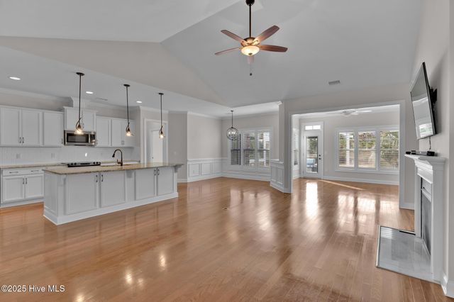 3235 Oceanic Bay Drive, Southport, NC 28461