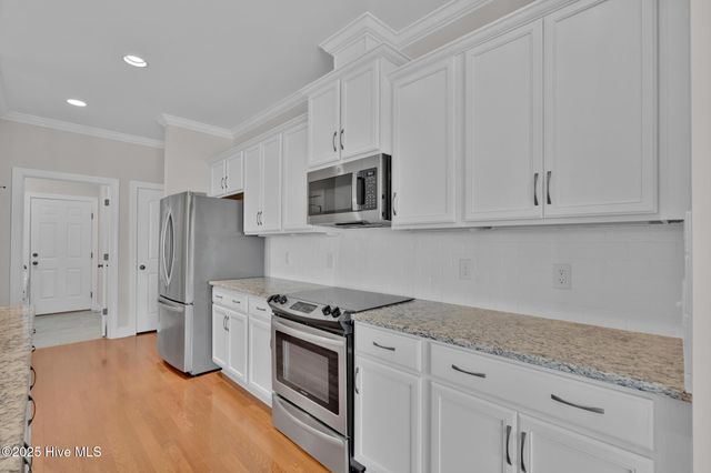 3235 Oceanic Bay Drive, Southport, NC 28461