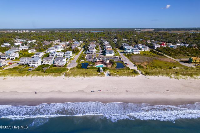 3235 Oceanic Bay Drive, Southport, NC 28461