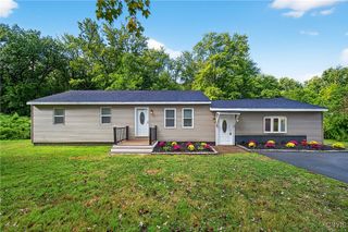9541 Horseshoe Island Road, Clay, NY 13041
