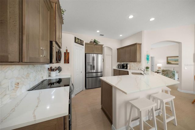 2290 VINTAGE STREET, Sarasota, FL 34240