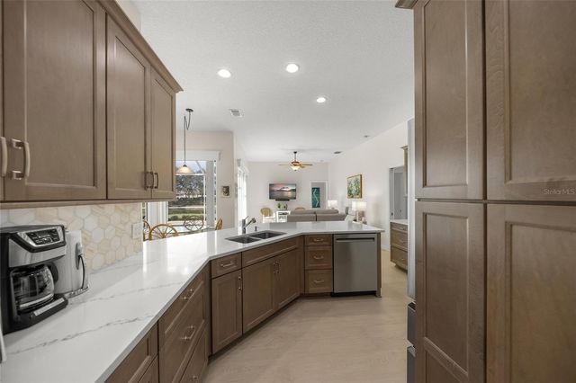 2290 VINTAGE STREET, Sarasota, FL 34240