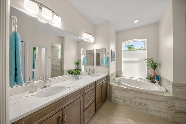 2290 VINTAGE STREET, Sarasota, FL 34240