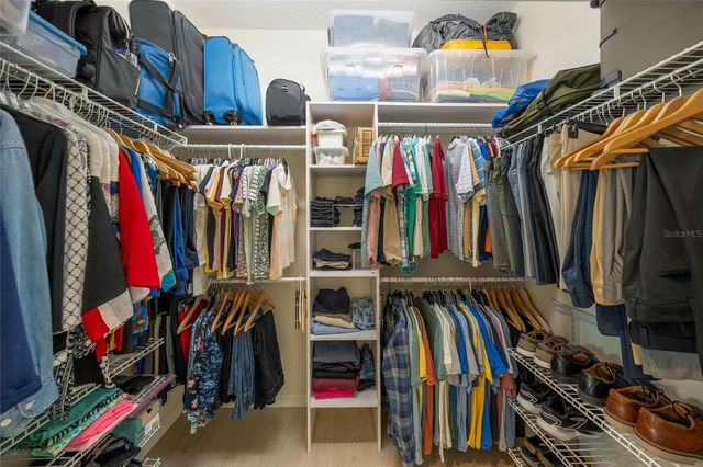 2290 VINTAGE STREET, Sarasota, FL 34240