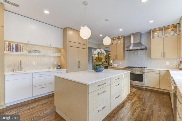 27 GRASMERE WAY, Princeton, NJ 08540