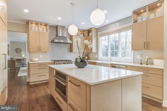 27 GRASMERE WAY, Princeton, NJ 08540