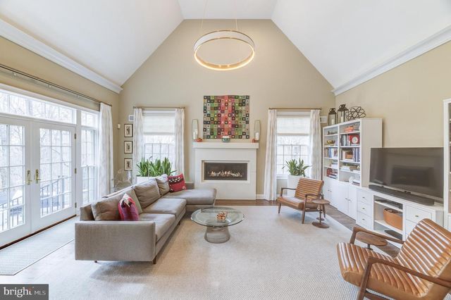 27 GRASMERE WAY, Princeton, NJ 08540