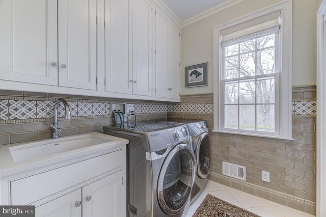 27 GRASMERE WAY, Princeton, NJ 08540