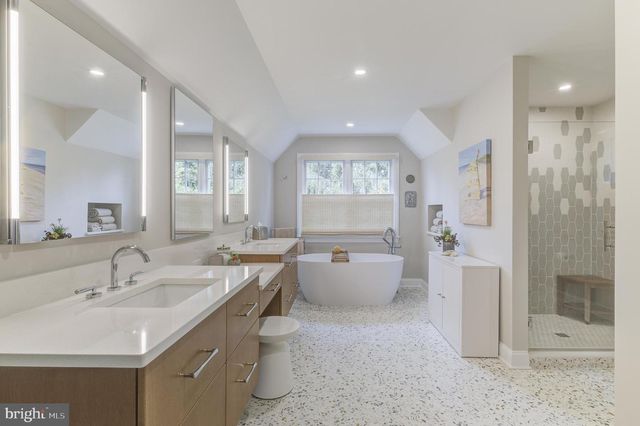 27 GRASMERE WAY, Princeton, NJ 08540