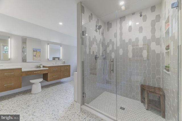 27 GRASMERE WAY, Princeton, NJ 08540