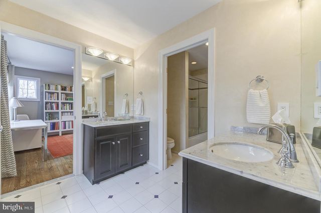 27 GRASMERE WAY, Princeton, NJ 08540