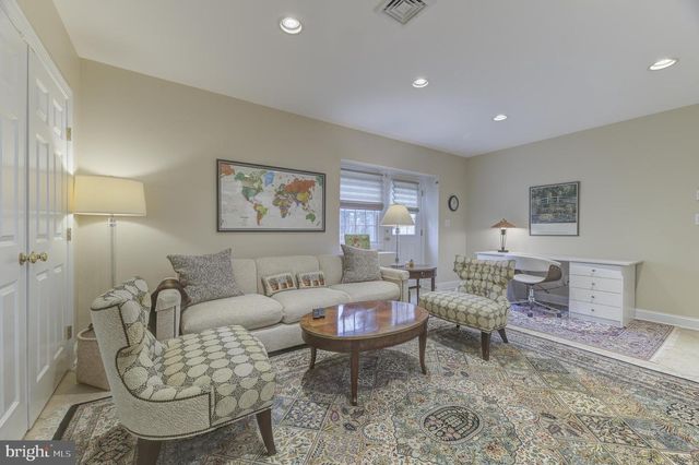 27 GRASMERE WAY, Princeton, NJ 08540