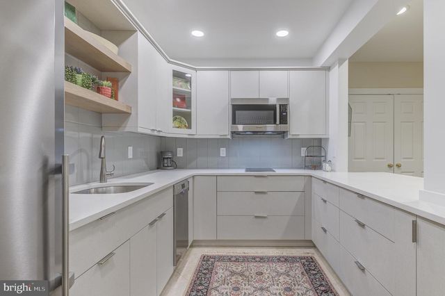 27 GRASMERE WAY, Princeton, NJ 08540