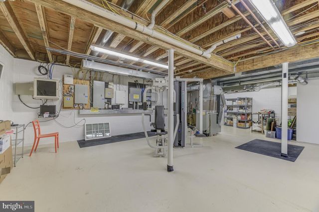 27 GRASMERE WAY, Princeton, NJ 08540