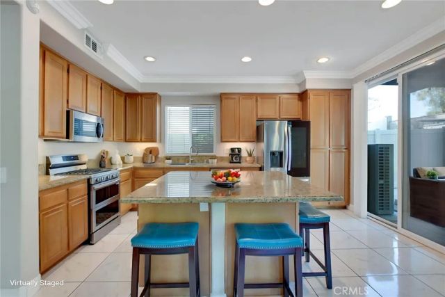 11268 Pinecone, Corona, CA 92883