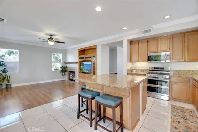 11268 Pinecone, Corona, CA 92883