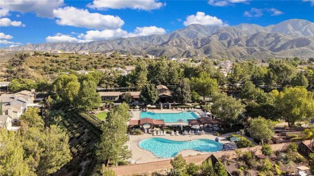 11268 Pinecone, Corona, CA 92883