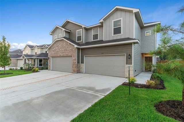 117 Wickersham B, Conroe, TX 77304