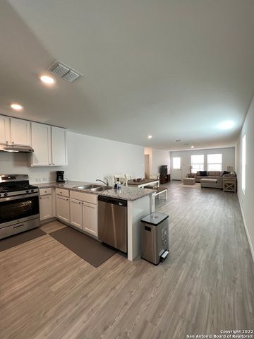 8523 Grosbeak Cove, San Antonio, TX 78245