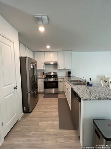 8523 Grosbeak Cove, San Antonio, TX 78245