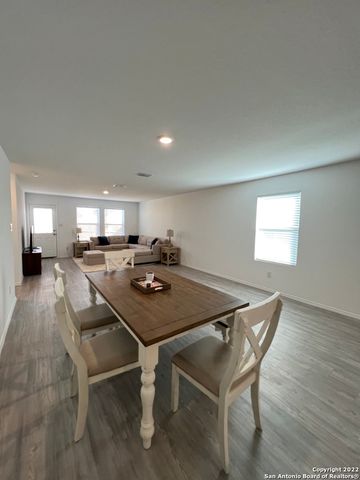 8523 Grosbeak Cove, San Antonio, TX 78245