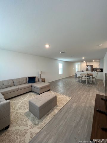 8523 Grosbeak Cove, San Antonio, TX 78245