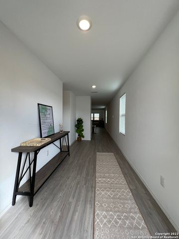 8523 Grosbeak Cove, San Antonio, TX 78245