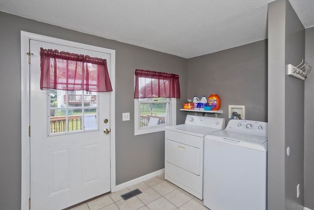 164 Barbara St, Westfield, MA 01085