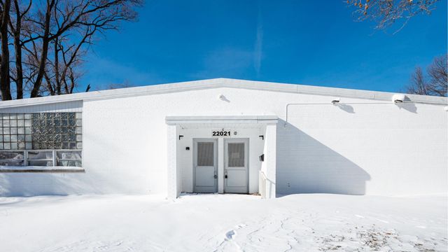 22021 MEMPHIS Avenue, Warren, MI 48091