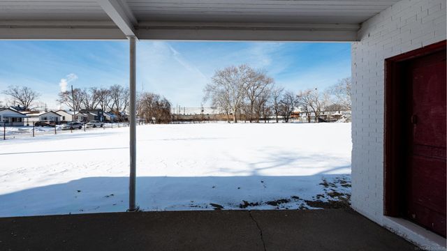 22021 MEMPHIS Avenue, Warren, MI 48091