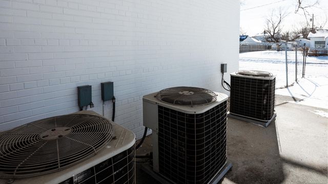 22021 MEMPHIS Avenue, Warren, MI 48091