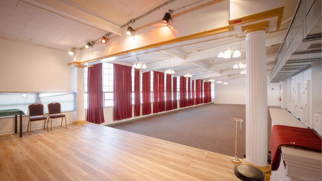 22021 MEMPHIS Avenue, Warren, MI 48091