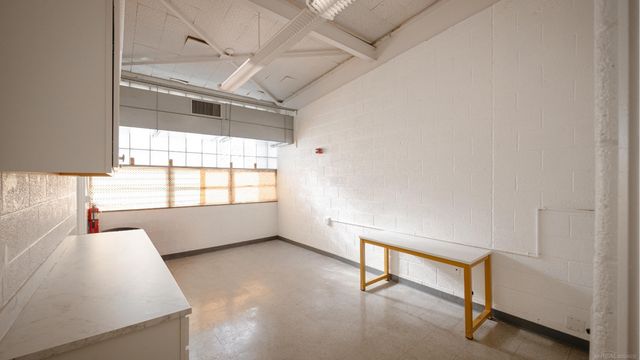 22021 MEMPHIS Avenue, Warren, MI 48091