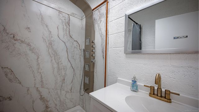 22021 MEMPHIS Avenue, Warren, MI 48091