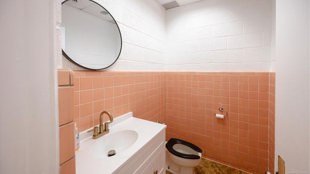 22021 MEMPHIS Avenue, Warren, MI 48091