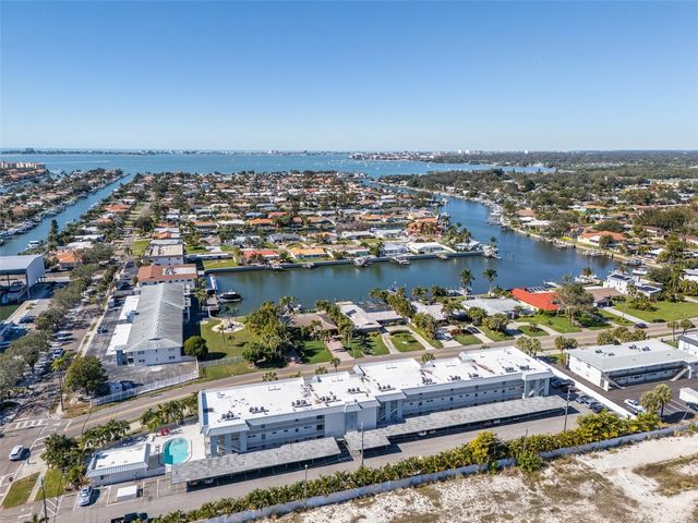 4500 37TH STREET S 20, St Petersburg, FL 33711