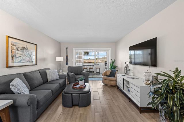 4500 37TH STREET S 20, St Petersburg, FL 33711