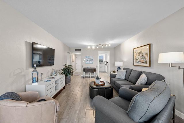 4500 37TH STREET S 20, St Petersburg, FL 33711