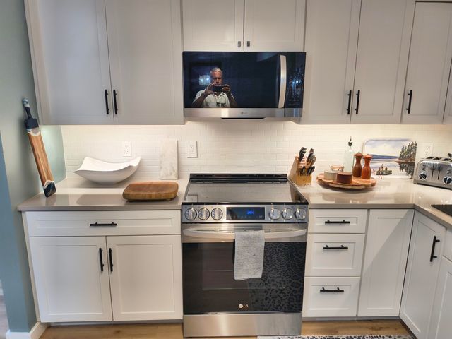 130 Endicott St N Unit 103, Laconia, NH 03246