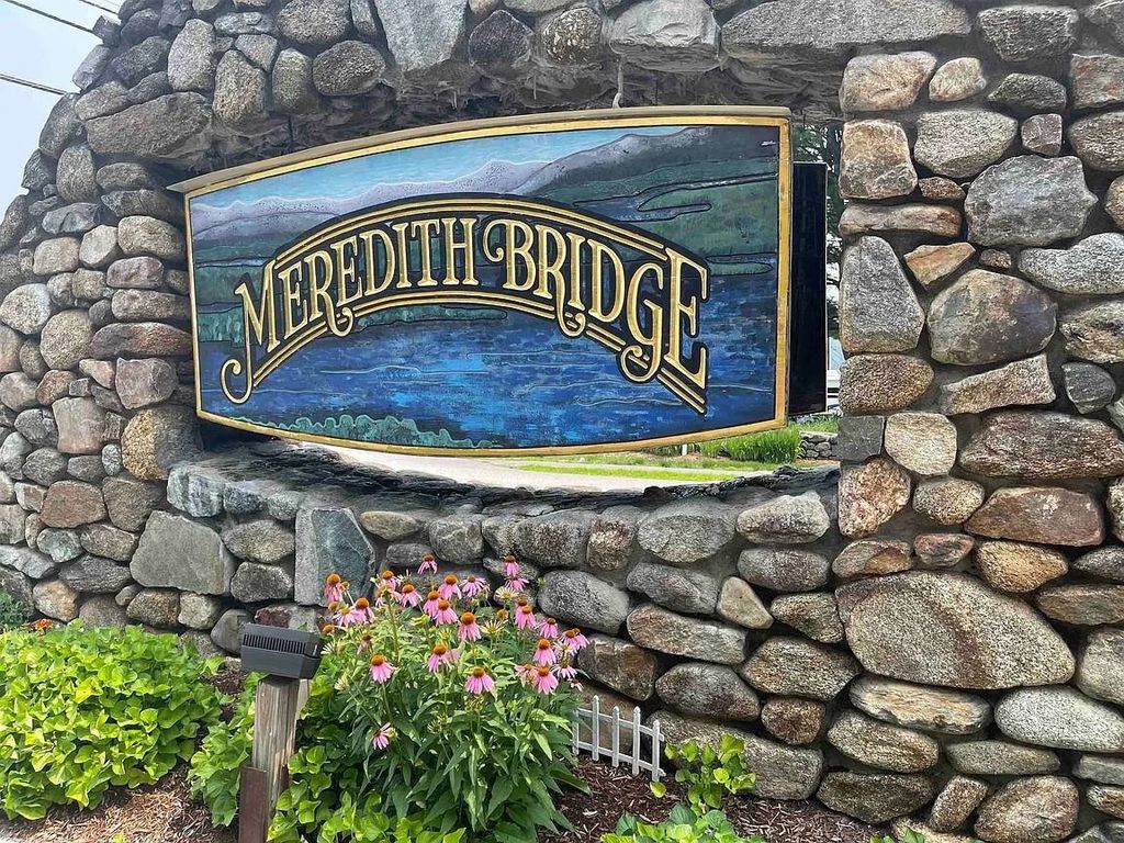 130 Endicott St N Unit 103, Laconia, NH 03246