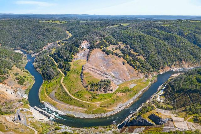 305 Riverview Dr, Auburn, CA 95603