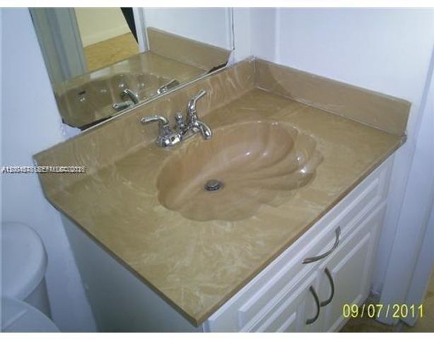 8600 SW 133rd Ave Rd 413, Miami, FL 33183