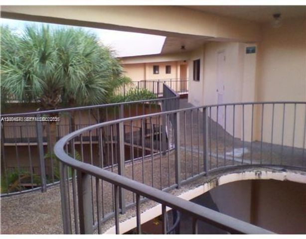 8600 SW 133rd Ave Rd 413, Miami, FL 33183